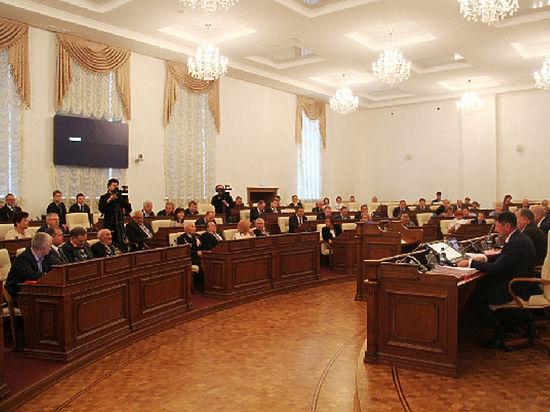 Депутаты отказались возвращать Барнаулу прямые выборы мэра
